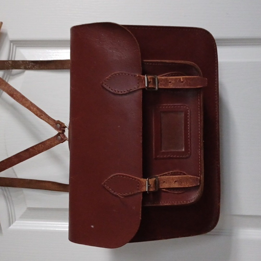 Vintage British Full Grain Leather Satchel!!